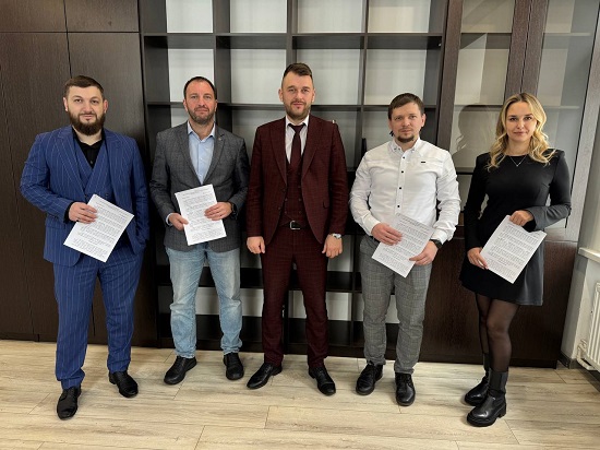 ООО «ЦРС», ГК SMART ENGINEERS,  АНО «ЦКРТ» и Госстройнадзор Новгородской области подписали соглашение о пилотировании сервиса ДАКОН в рамках реализации проекта строительства лабораторного корпуса полупроводникового материаловедения в Великом Новгороде
