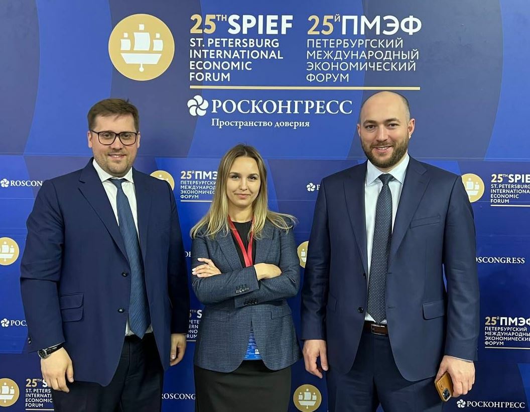 Делегация компании "Цифровые решения в строительстве" посетила Петербургский Международный Экономический Форум (ПМЭФ)
